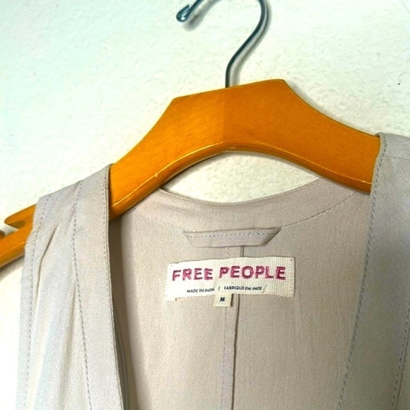 NWOT Free People Sheena Vest in Beige Size Medium - Picture 8 of 16